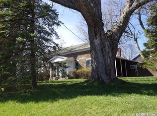 11273 Maunder Rd, Clyde, NY 14433