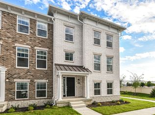 9312 Clarendon Dr, Fishers, IN 46038