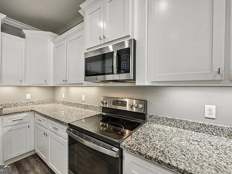 156 Verano St — Photo 18