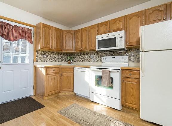 5th image of 14750 Able St NE