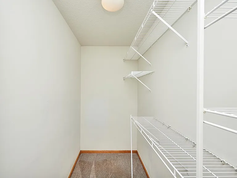 615 SE Prairie Park Ln — Photo 16