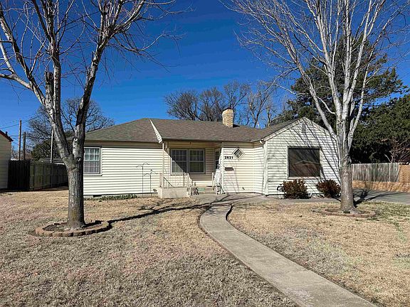 2nd image of 2621 Paseo Dr