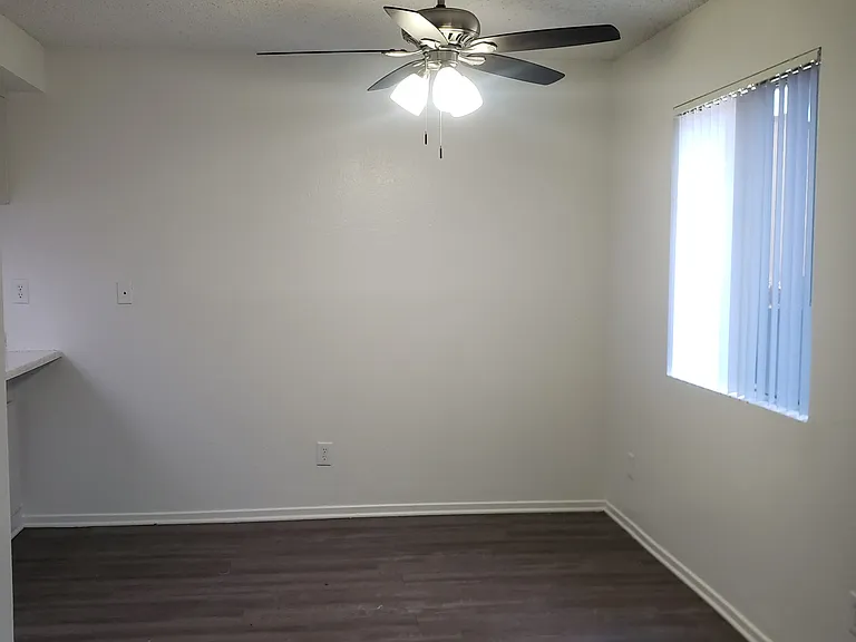 Sunnyside Townhomes — Photo 11