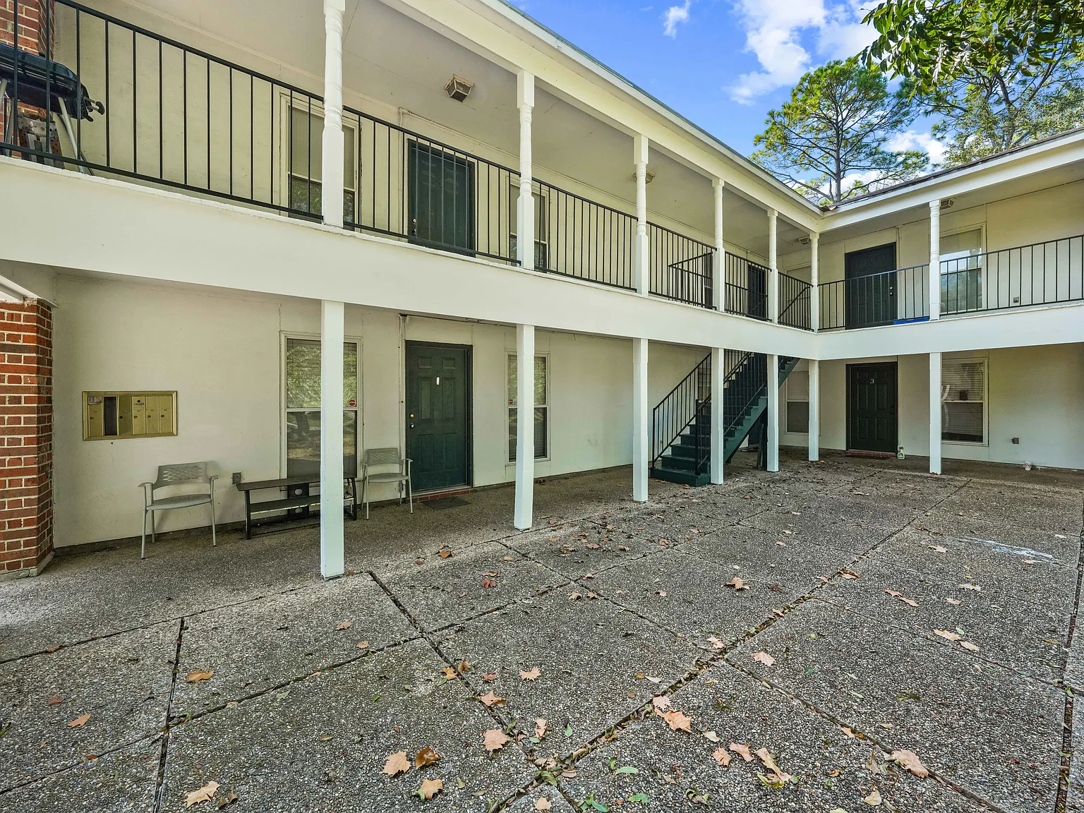 2 bed, 1000 sqft, $950 — Photo 3