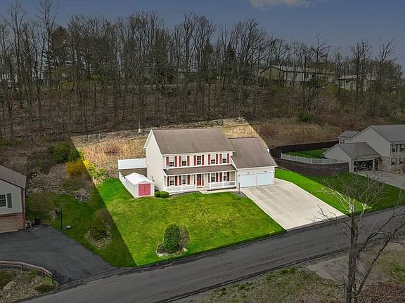 4th image of 310 Westgate Dr