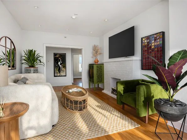 803 Seward St APT 2, Evanston, IL 60202