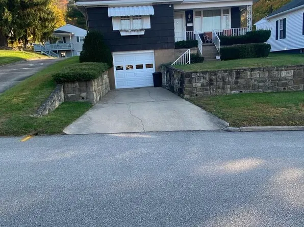 316 South Highland Avenue, Moundsville, WV 26041