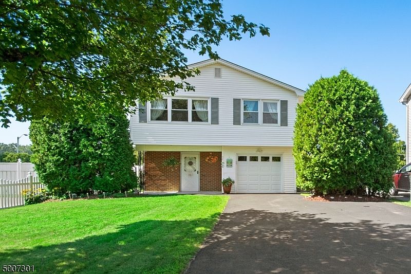 38 Mapledale Ave, Succasunna, NJ 07876 Zillow