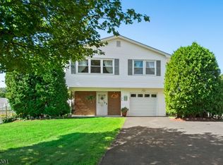 38 Mapledale Ave, Succasunna, NJ