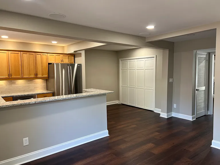 1135 Riverbend Club Dr SE — Photo 7