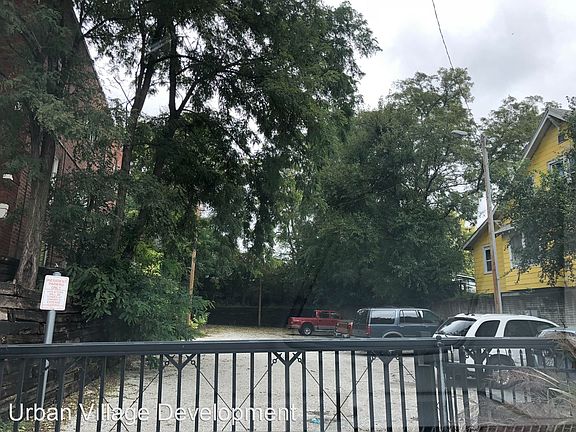4th image of 602 N 33rd St APT 5