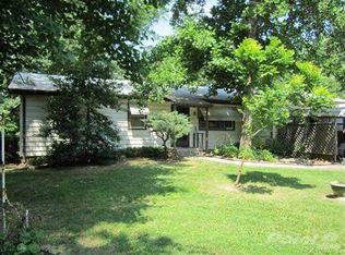 5219 N Rocky Acres Rd, Springfield, MO 65803