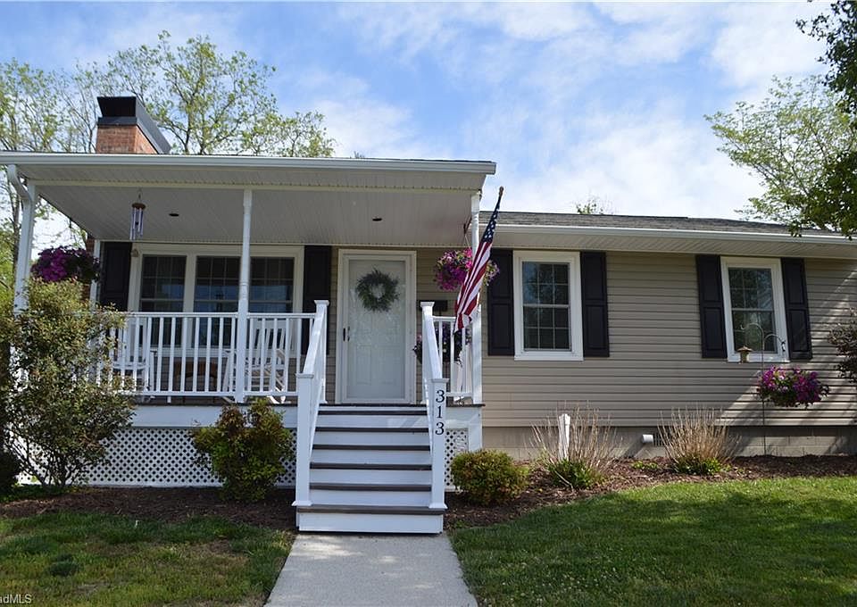 1st image of 313 Hunter Dr