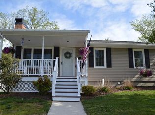 313 Hunter Dr, Mount Airy, NC 27030