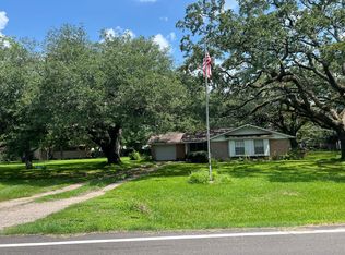 332 County Road 698a, Angleton, TX 77515