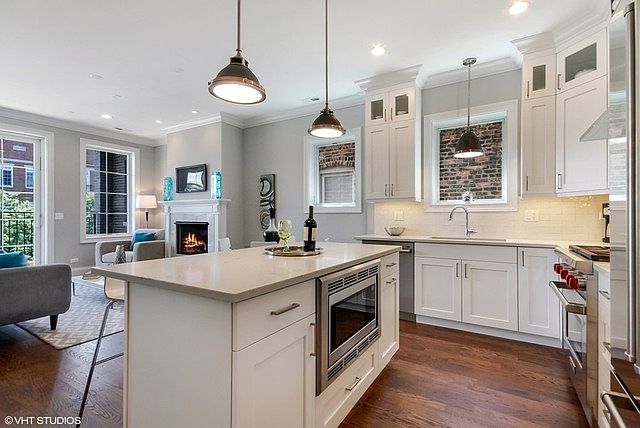 1st image of 2744 N Southport Ave #2
