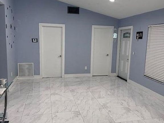 4th image of 7758 Blairwood Cir N