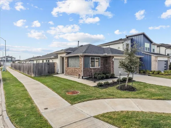 12820 Harlesden Ln, Houston, TX 77047