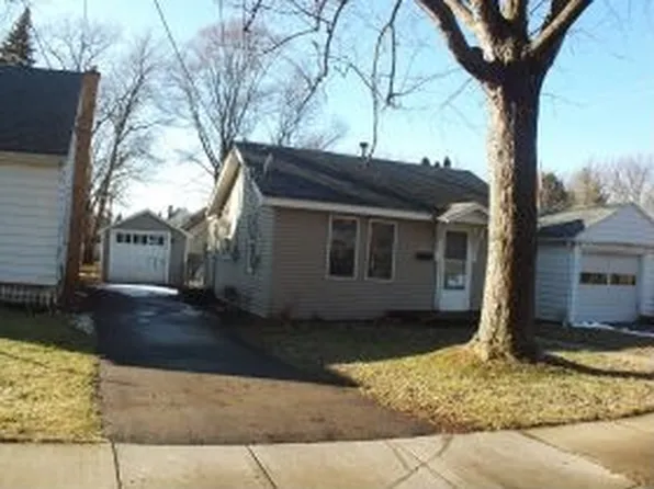 2004 Marion Ave, Lansing, MI 48910