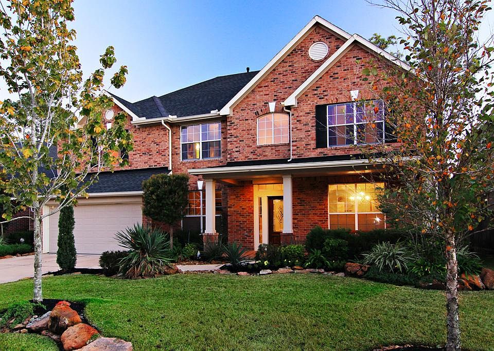 1st image of 15927 Clipper Pointe Dr