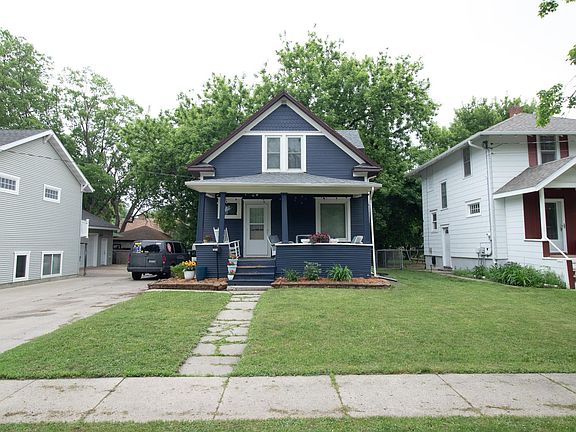 2nd image of 1035 12th St N