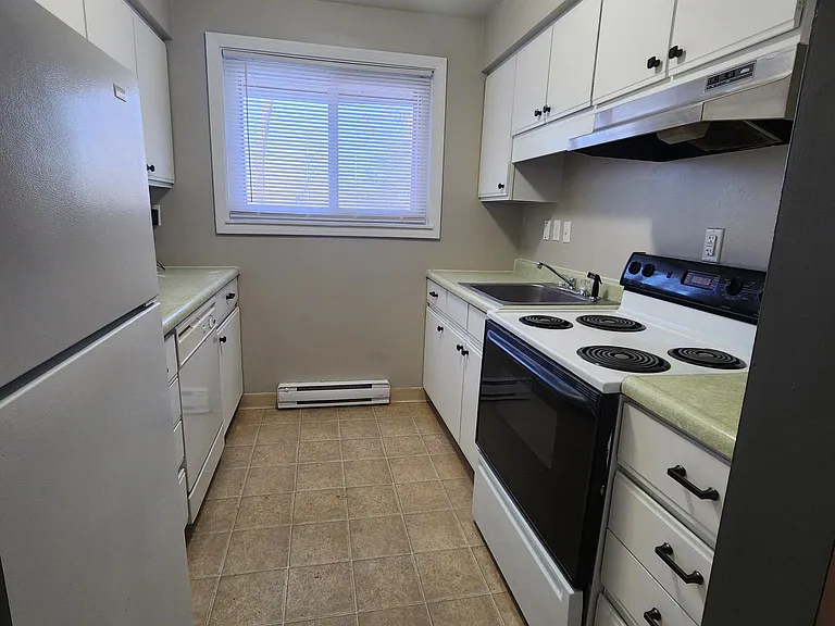 1221 Leatherwood Dr #B — Photo 7