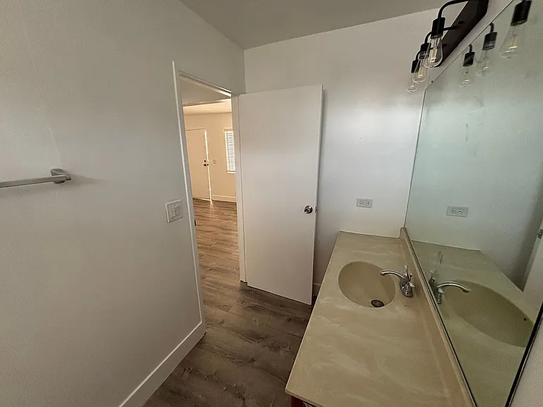 344 E Santa Anita Ave — Photo 8