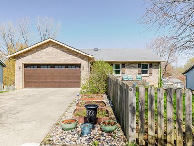 912 W Countryside Ln, Bloomington, IN, 47403