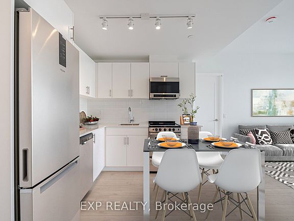 2nd image of 412 Silver Maple Rd #405