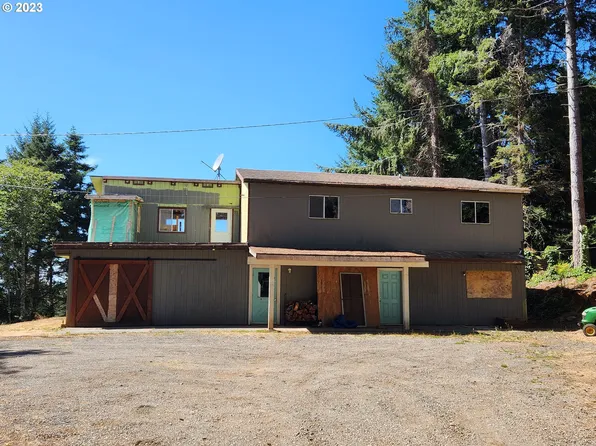 27574 Sitka Ln, Gold Beach, OR 97444