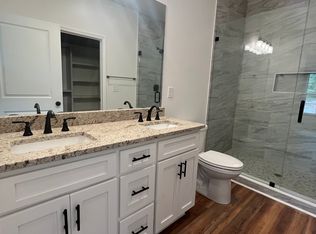 175 Timber Ridge Dr, Thomasville, GA 31757