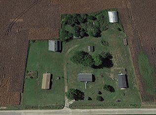 3123 E 1st Rd, Peru, IL 61354