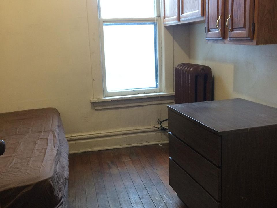 2nd image of 511 Franklin St #I