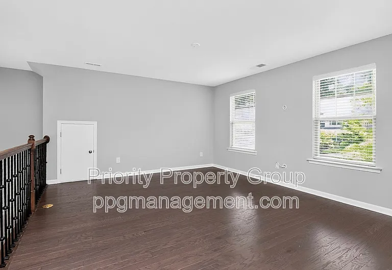 16436 Palisades Commons Dr — Photo 28