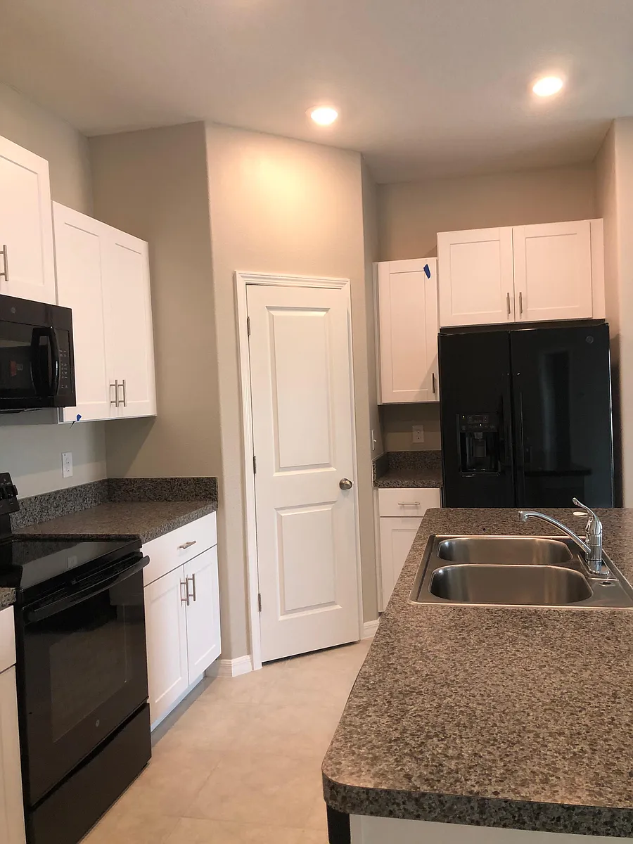 Building Photo - 6765 Emerald Spring Loop