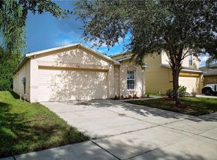 7848 Carriage Pointe Dr, Gibsonton, FL 33534