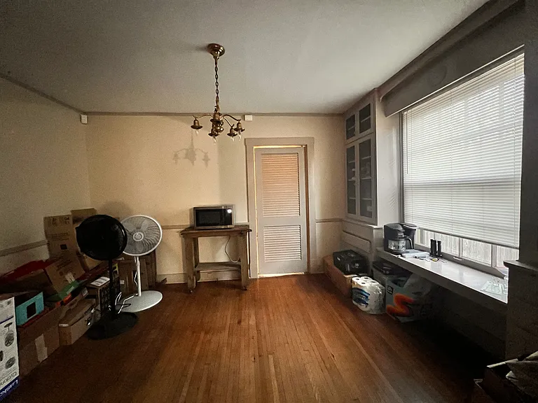 1319 S Fremont Ave — Photo 13