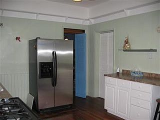 2nd image of 114 Ash St