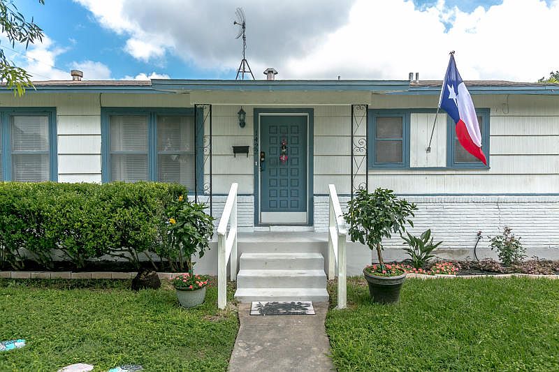 1st image of 1422 Casa Linda Dr