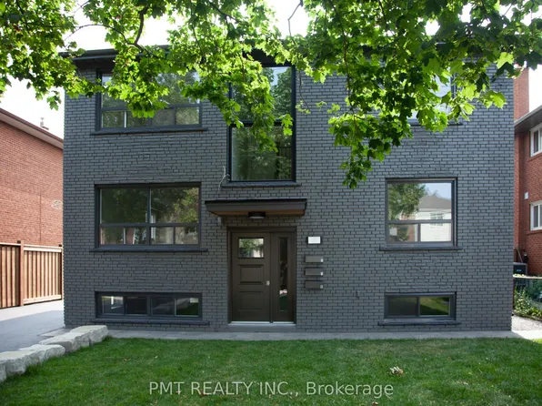 34 Robindale Ave #Basement, Toronto, ON M8W 4A9