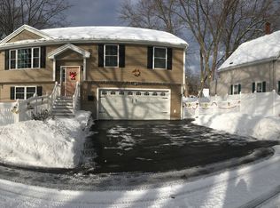 4 Howard St, Derry, NH 03038