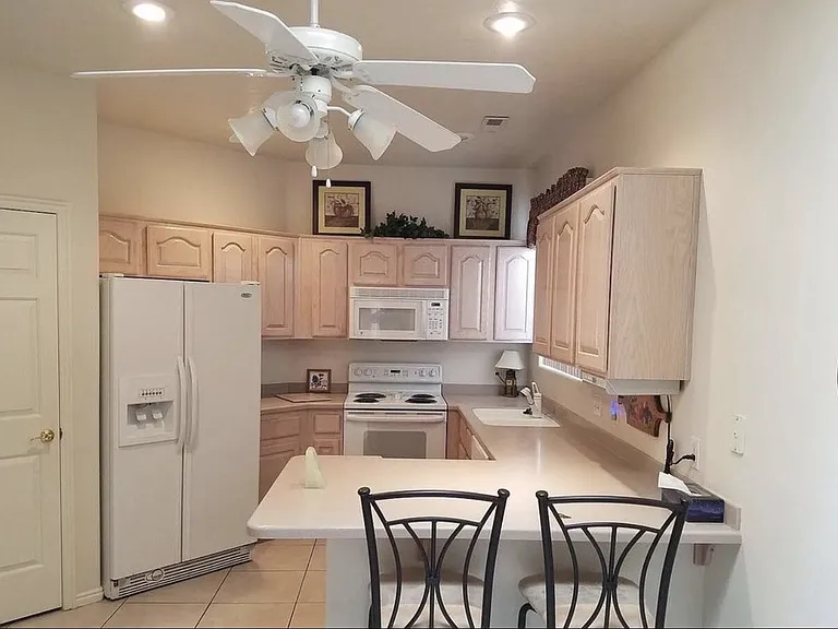 149 N Turnbury Ln — Photo 30