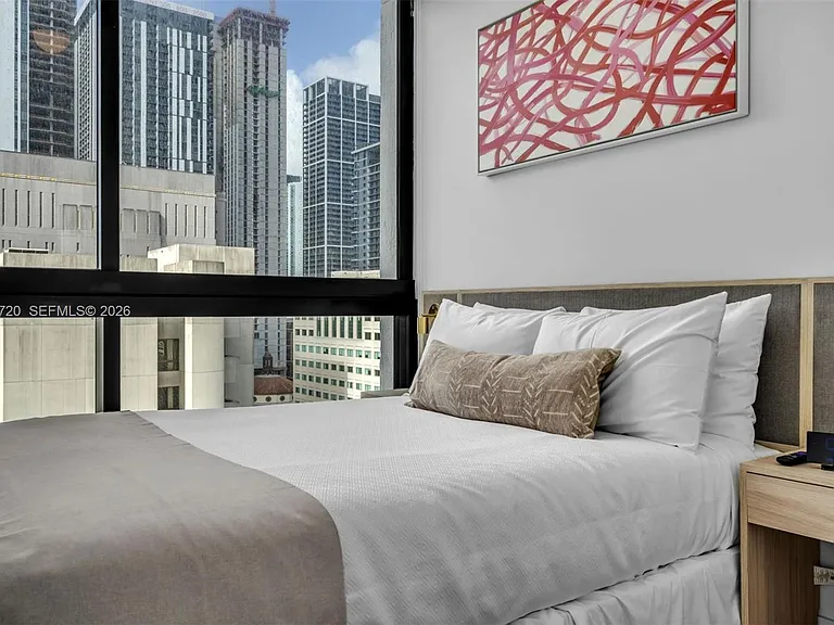 225 N Miami Ave #1701 — Photo 12