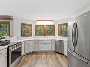 686 Scott Rd, Fitchburg, MA 01420