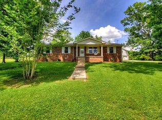 245 Philippi Rd, Wartrace, TN 37183