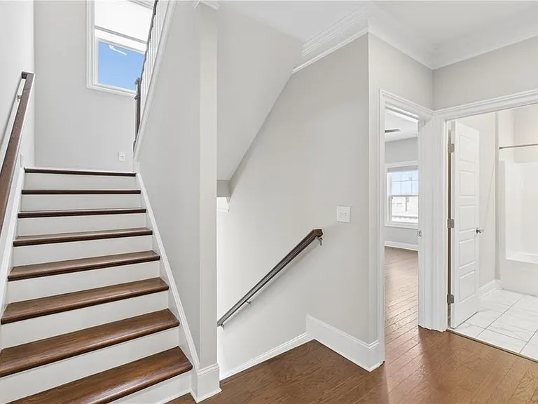1821 Sanford Dr NW — Photo 41