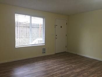 2nd image of 7324 35th Ave NE APT 2