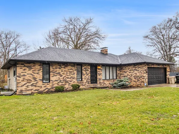 1706 Corby Blvd, South Bend, IN 46617