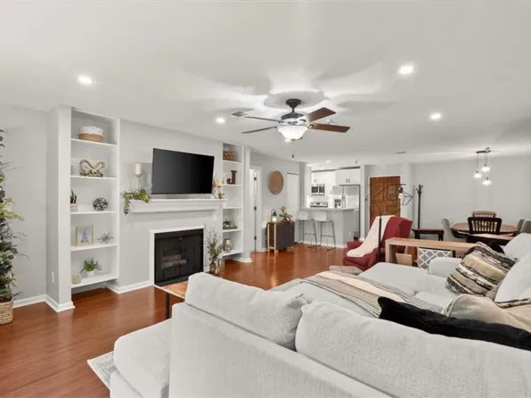 305 Ridley Howard Ct, Decatur, GA 30030