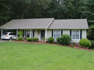 213 Yorkfield Dr, Elkin, NC 28621